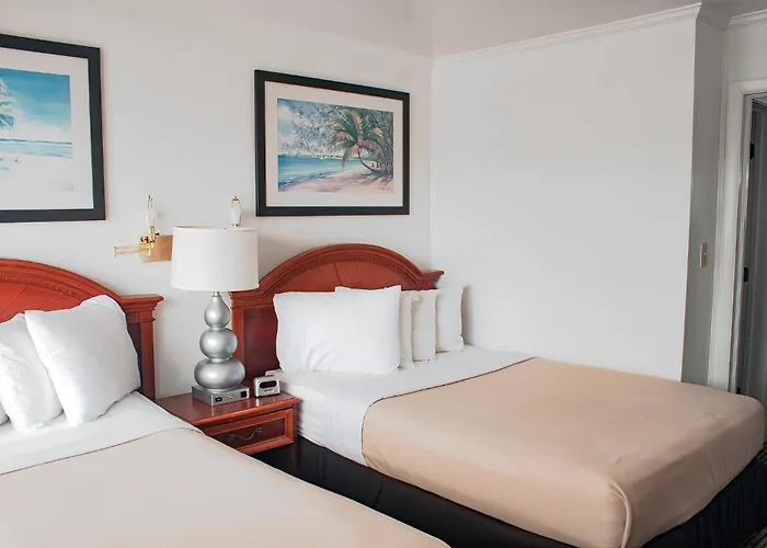 Oceanic Motel 2*