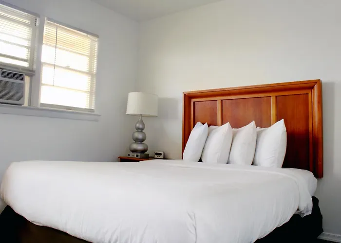 Motel Oceanic 2*